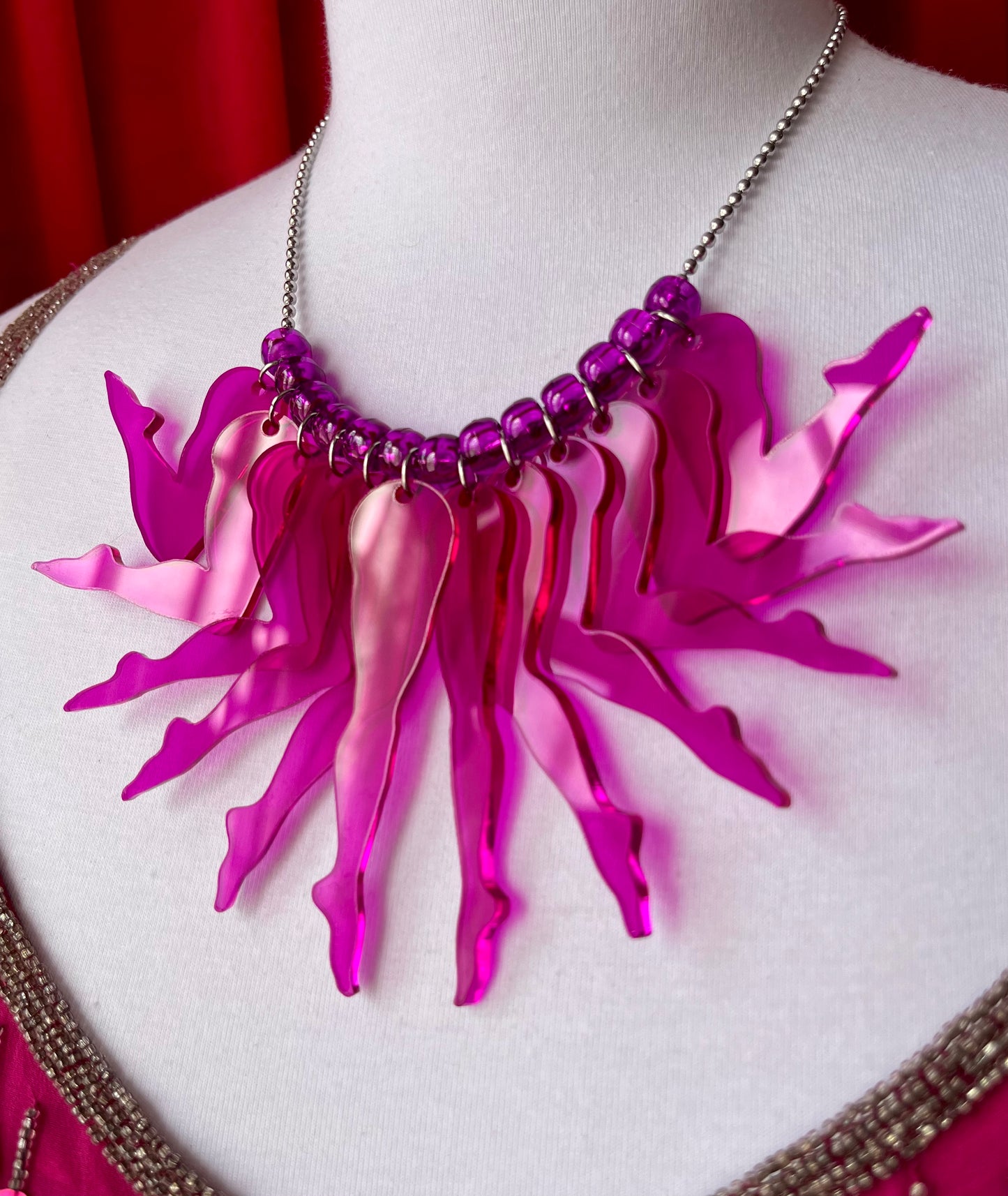 Strut Necklace (solid violet)