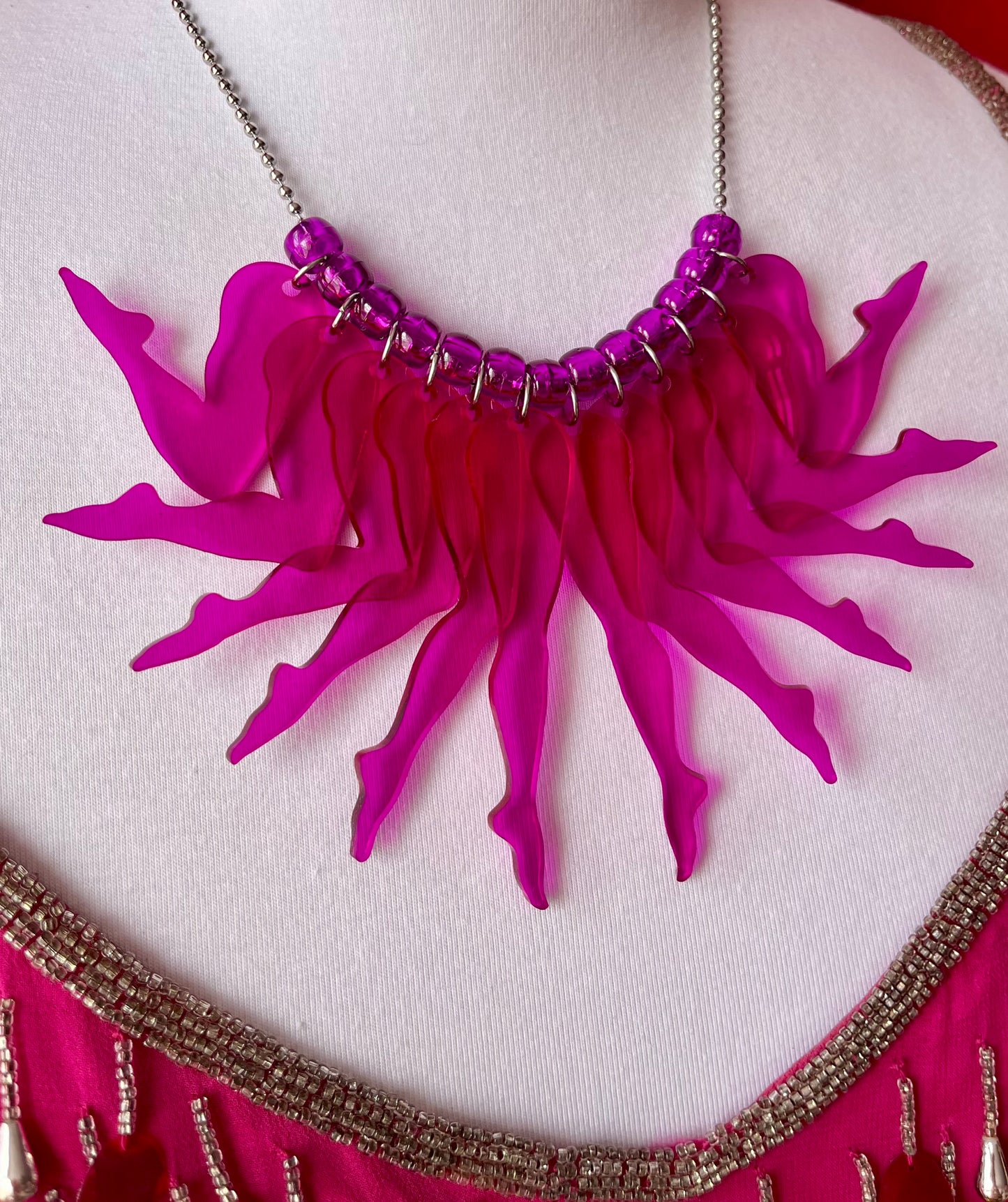 Strut Necklace (solid violet)