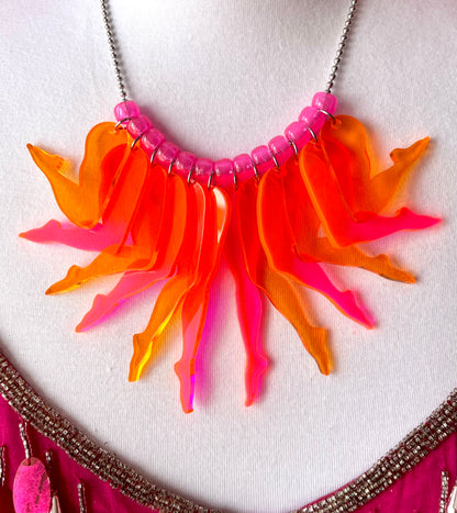 Strut Necklace (Pussyfooter)