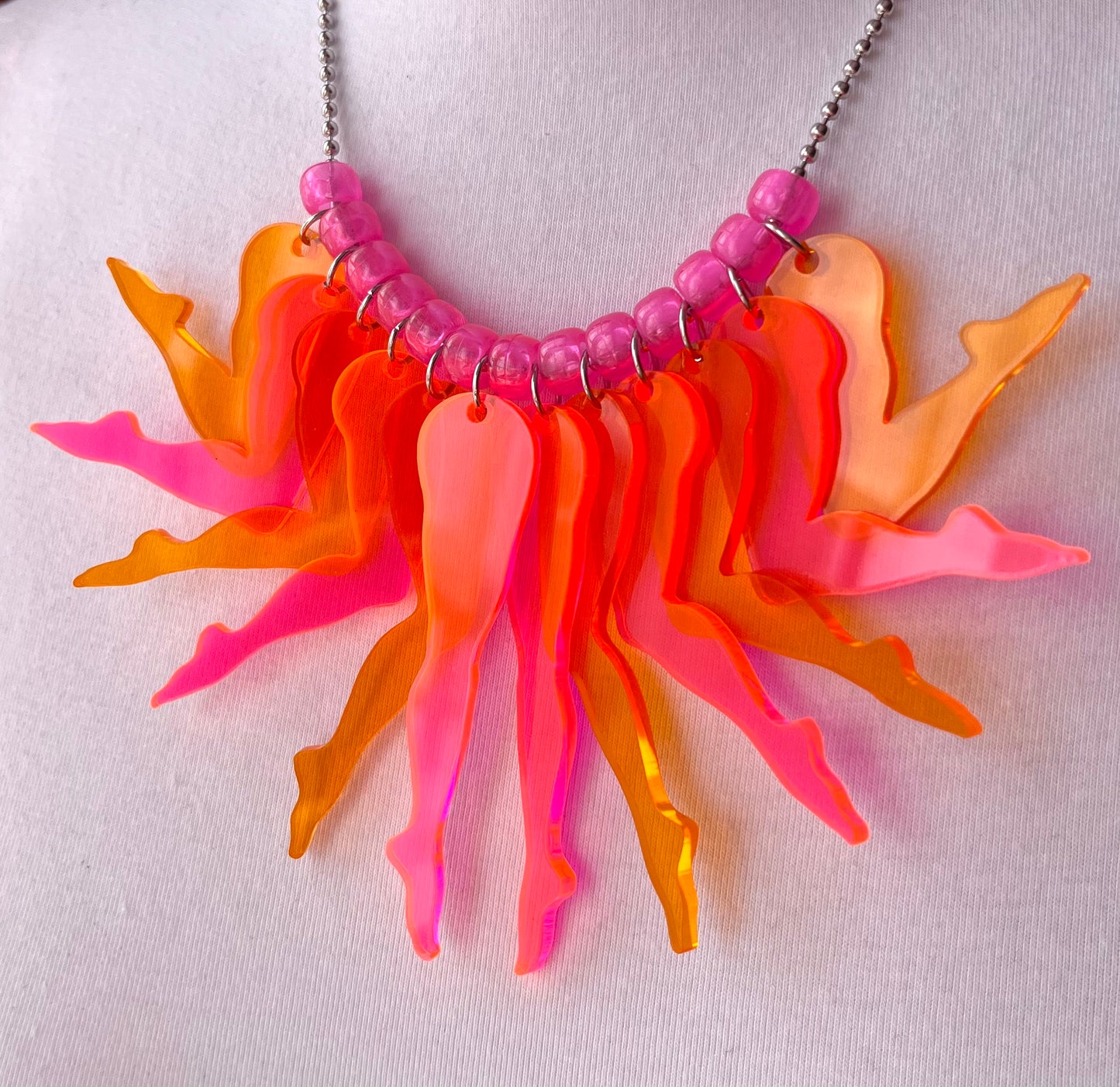 Strut Necklace (Pussyfooter)