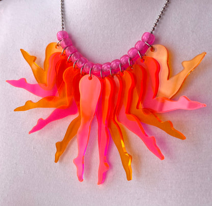 Strut Necklace (Pussyfooter)
