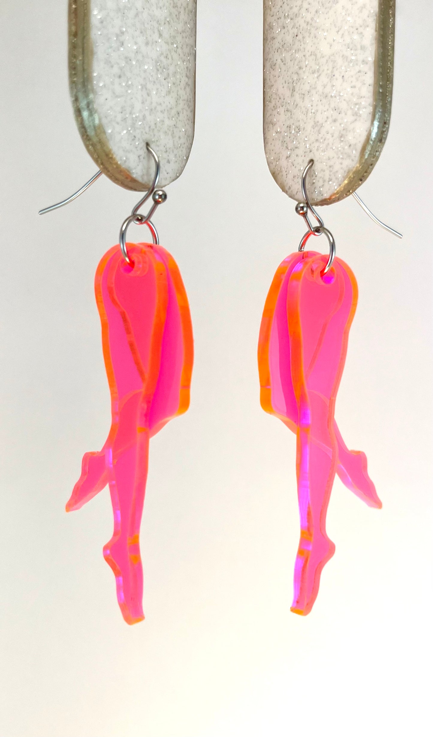 Tip Toe Earring: Neon/neon