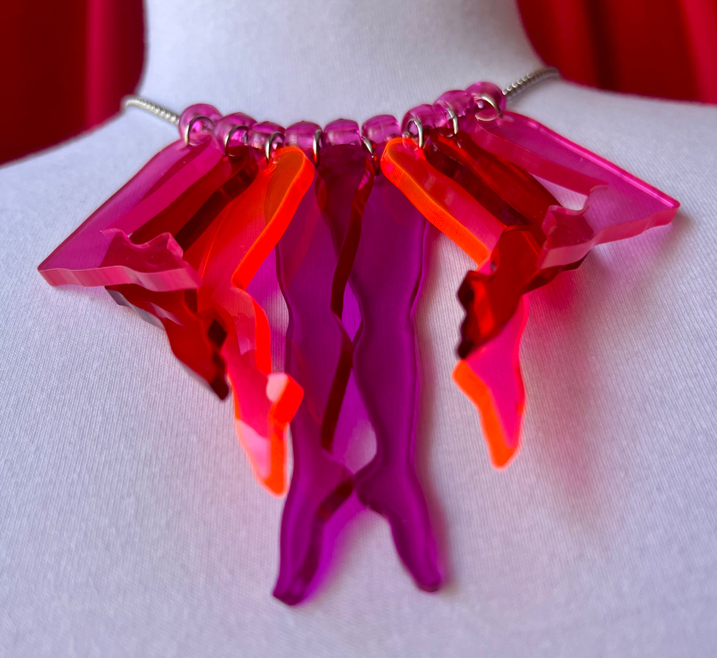 Galavant Necklace Violet