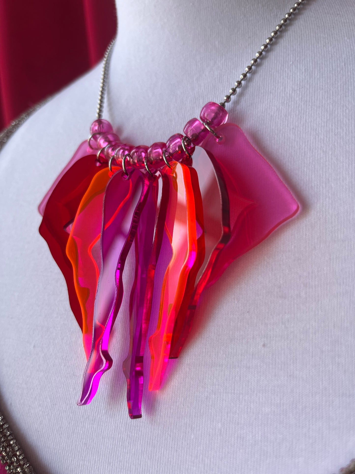 Galavant Necklace Violet
